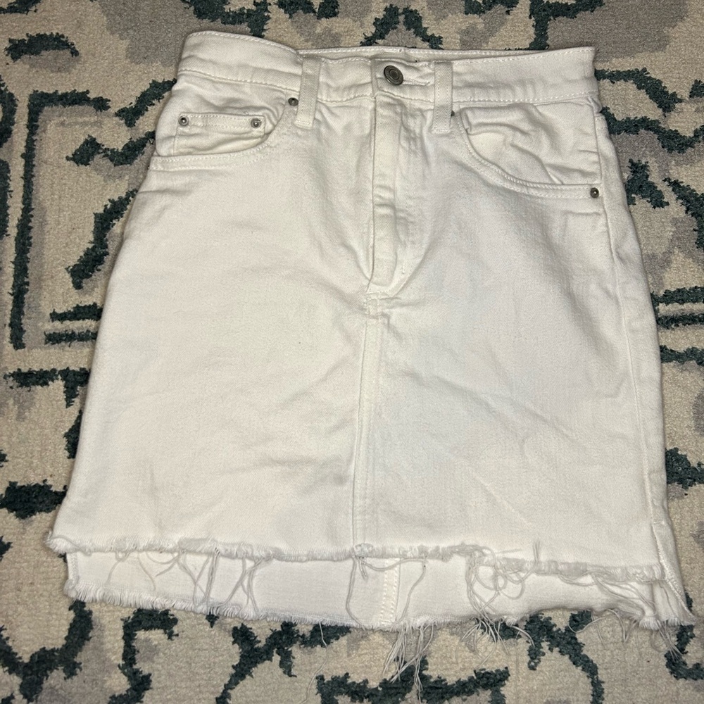 Aritzia Wilfred Free White Jean skirt Size 2